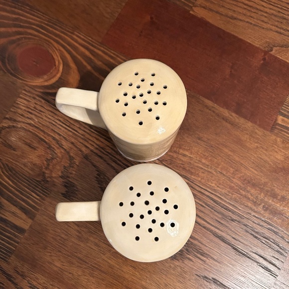 Unique Pasta Pizza Cheese and Pepper Shakers w Stoppers & Decorative Holder - Picture 12 of 13